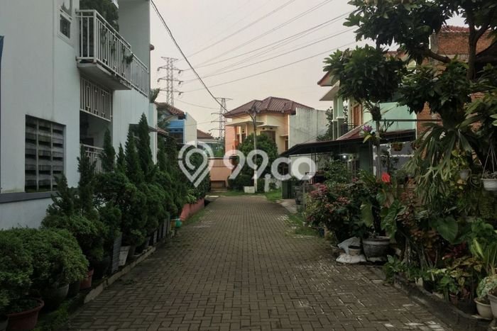 HARGA MENARIK! Tanah Kawasan Antapani, Luas 120m², Area Asri, Bebas Longsor HARGA MENARIK! Tanah Kawasan Antapani, Luas 120m², Area Asri, Bebas Longsor