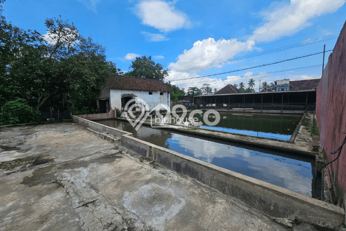 Unit Gudang Paling Strategis di Bululawang Malang dengan LB 232m2 Unit Gudang Paling Strategis di Bululawang Malang dengan LB 232m2