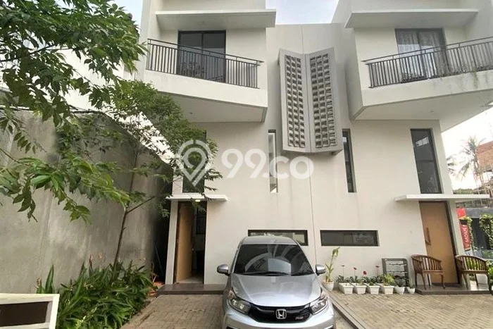 Rumah Luas Asri 3 KT Siap Pakai di Bintaro Tangerang Selatan Rumah Luas Asri 3 KT Siap Pakai di Bintaro Tangerang Selatan