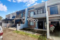 For Sale Rumah 3 Kamar Lokasi Ideal Bagus dan Strategis di Ciputat For Sale Rumah 3 Kamar Lokasi Ideal Bagus dan Strategis di Ciputat