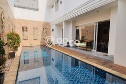 Rumah Elit Modern Tanpa Renovasi di Cipete Jakarta Selatan Rumah Elit Modern Tanpa Renovasi di Cipete Jakarta Selatan
