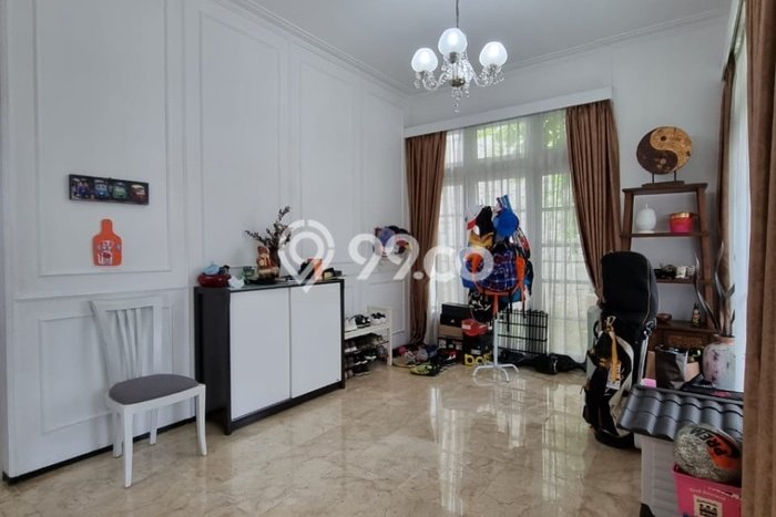 Siap Huni Rumah Mewah 5 Kamar di Pondok Indah Dekat ke Mana Saja Siap Huni Rumah Mewah 5 Kamar di Pondok Indah Dekat ke Mana Saja