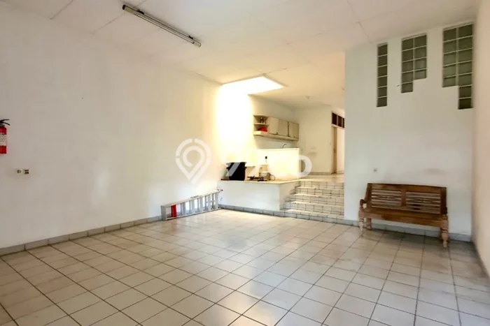 Rumah Elit Modern Siap Huni di Simprug Jakarta Selatan Rumah Elit Modern Siap Huni di Simprug Jakarta Selatan