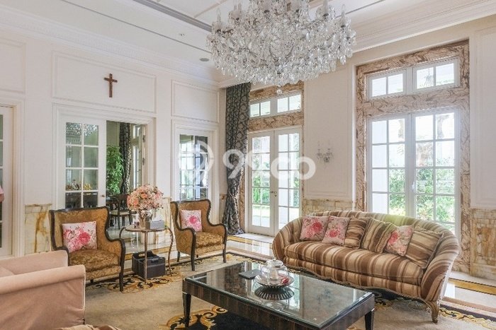 Dijual Rumah Premium dengan Fasilitas Sekitar Komplit di Menteng, Jakarta Pusat Dijual Rumah Premium dengan Fasilitas Sekitar Komplit di Menteng, Jakarta Pusat