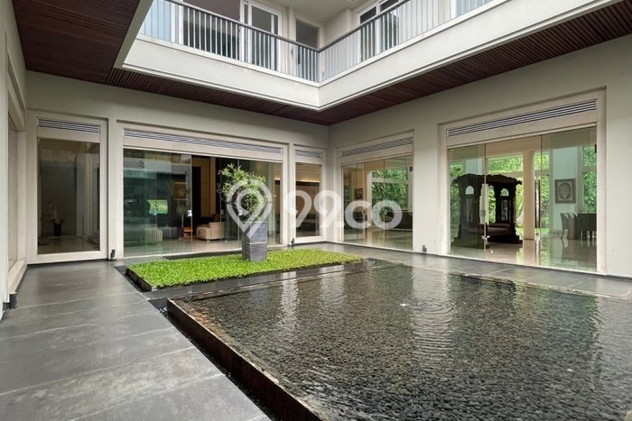 Siap Huni Rumah Mewah 9 Kamar di Menteng Dekat ke Mana Pun Siap Huni Rumah Mewah 9 Kamar di Menteng Dekat ke Mana Pun