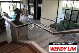 Rumah Mewah LB 500m2 Siap Huni Desain Elegan di Simprug, Jakarta Selatan Rumah Mewah LB 500m2 Siap Huni Desain Elegan di Simprug, Jakarta Selatan