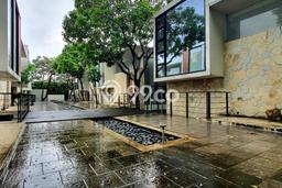 For Sale! Luxury House LT 1160m2 Desain Elegan di Kemang For Sale! Luxury House LT 1160m2 Desain Elegan di Kemang