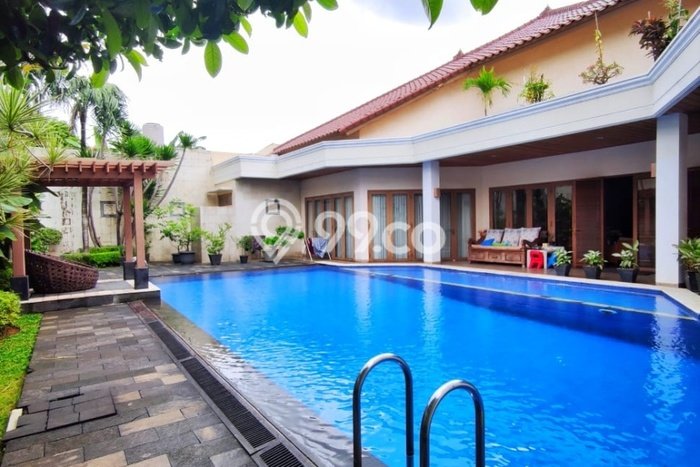 Rumah Luxury Modern Siap Huni di Simprug Jakarta Selatan Rumah Luxury Modern Siap Huni di Simprug Jakarta Selatan