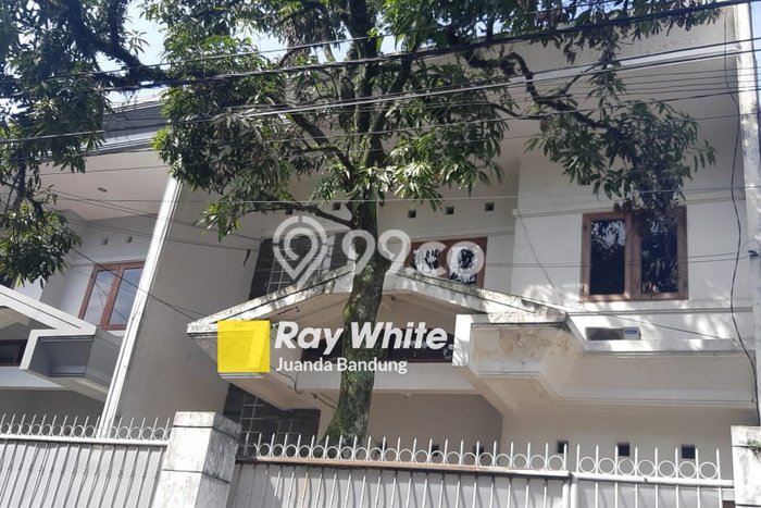 Rumah Mewah Dijual LT 221m2 di Cicendo, Bandung Rumah Mewah Dijual LT 221m2 di Cicendo, Bandung