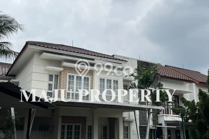 Rumah Mewah LB 200m2 Siap Pakai Desain Elegan di Cibubur, Depok Rumah Mewah LB 200m2 Siap Pakai Desain Elegan di Cibubur, Depok