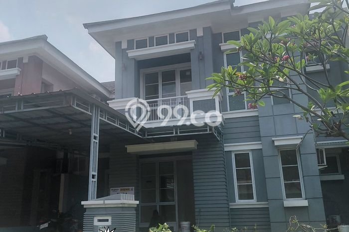Rumah Sewa Jakarta Timur LT 180m2 LB 180m2 Area Kota Wisata Rumah Sewa Jakarta Timur LT 180m2 LB 180m2 Area Kota Wisata