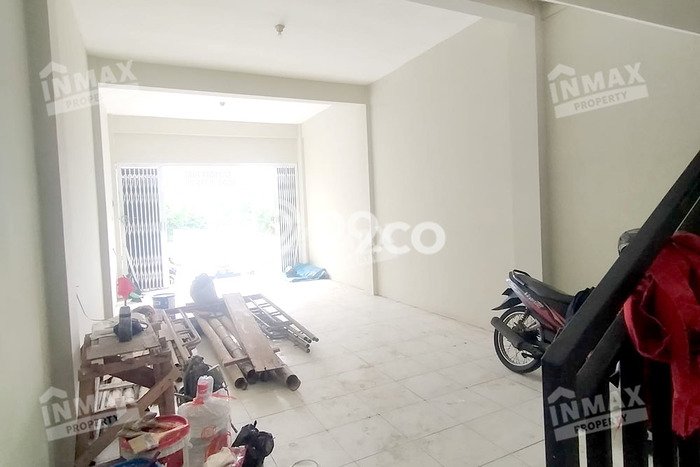 Ruko Dijual di Prime Area Malang Luas 110m2 Ruko Dijual di Prime Area Malang Luas 110m2