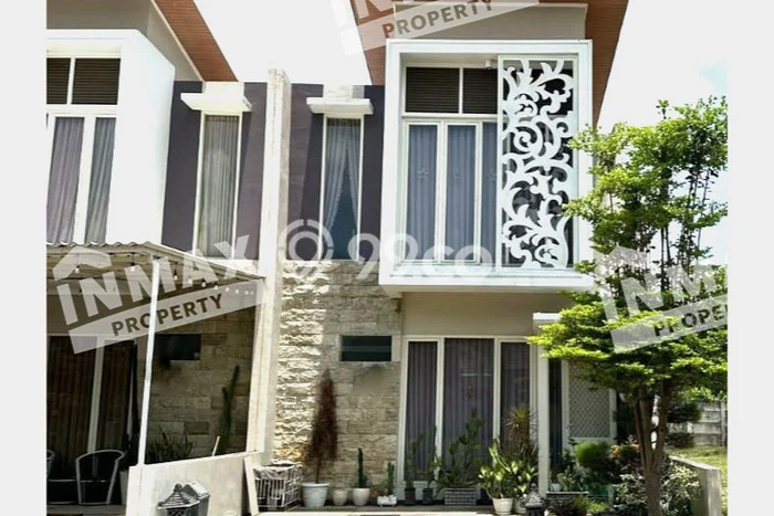 Rumah Strategis Minimalis Lb 67m2 di Menganti, Gresik Rumah Strategis Minimalis Lb 67m2 di Menganti, Gresik
