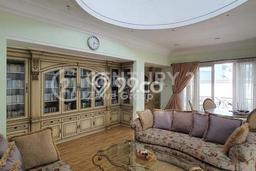 Rumah Mewah LB 1600m2 Siap Pakai Desain Elegan di Pantai Indah Kapuk, Jakarta Utara Rumah Mewah LB 1600m2 Siap Pakai Desain Elegan di Pantai Indah Kapuk, Jakarta Utara