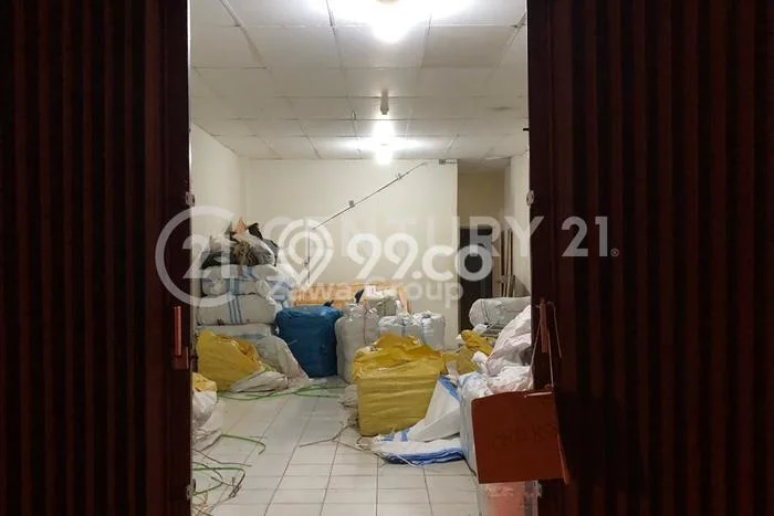 Ruko bagus disewakan di Palmerah Jakarta Barat dengan LB 100m2 harga sewa terbaik Ruko bagus disewakan di Palmerah Jakarta Barat dengan LB 100m2 harga sewa terbaik