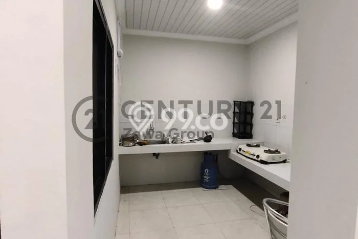 Jarang Ada! Rumah Kontrakan 5 Kamar Bagus Siap Huni Tanjung Duren Jarang Ada! Rumah Kontrakan 5 Kamar Bagus Siap Huni Tanjung Duren