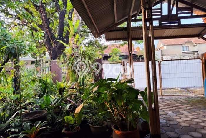 Hunian Cantik Modern Lb 160m2 di Bandung Kulon, Bandung Hunian Cantik Modern Lb 160m2 di Bandung Kulon, Bandung