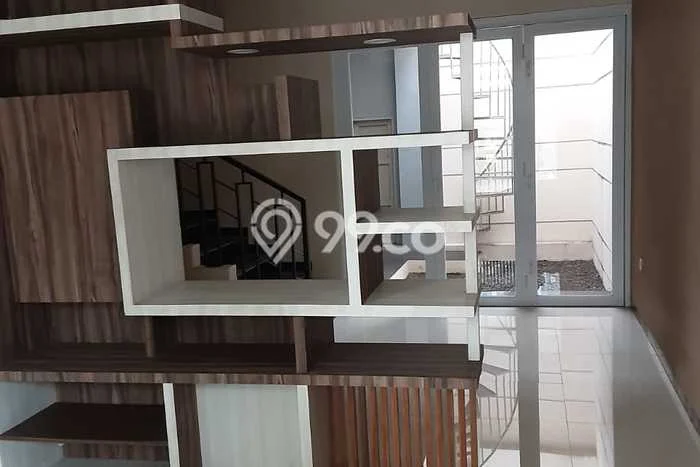 Rumah Strategis Minimalis Lb 100m2 di Bandung Kulon, Bandung Rumah Strategis Minimalis Lb 100m2 di Bandung Kulon, Bandung