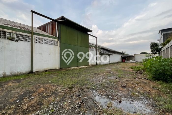 Untuk Disewa Gudang di Bojongsoang Bandung LT 1850m2, LB 900m2 Untuk Disewa Gudang di Bojongsoang Bandung LT 1850m2, LB 900m2