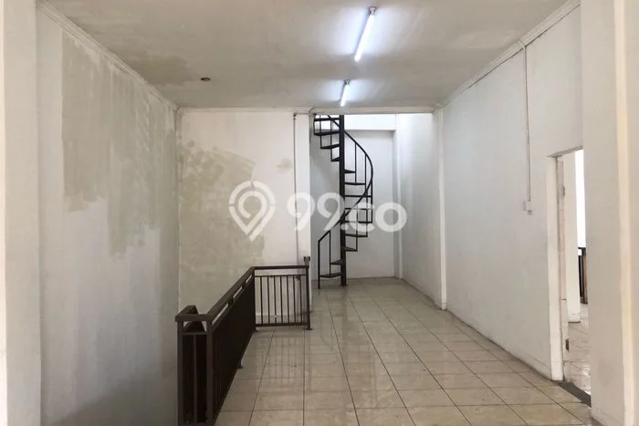 Area Ramai! Ruko Dijual di Jatinangor untuk Bisnis Luas Bangunan 350m2 Area Ramai! Ruko Dijual di Jatinangor untuk Bisnis Luas Bangunan 350m2