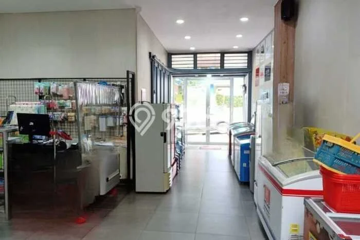 Unit Ruko Disewa Lokasi Coblong, Bandung Spesifikasi Luas Bangunan 200m2 Unit Ruko Disewa Lokasi Coblong, Bandung Spesifikasi Luas Bangunan 200m2
