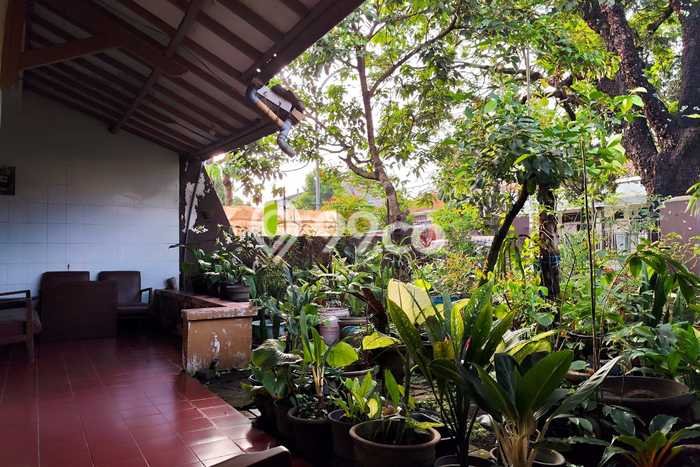 Hunian Cantik Modern Lb 160m2 di Bandung Kulon, Bandung Hunian Cantik Modern Lb 160m2 di Bandung Kulon, Bandung