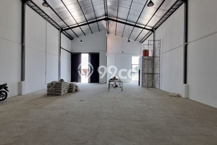Lokasi Strategis! Dijual Gudang Bisnis di Bojongloa Kidul, Bandung Kondisi Baik Lokasi Strategis! Dijual Gudang Bisnis di Bojongloa Kidul, Bandung Kondisi Baik