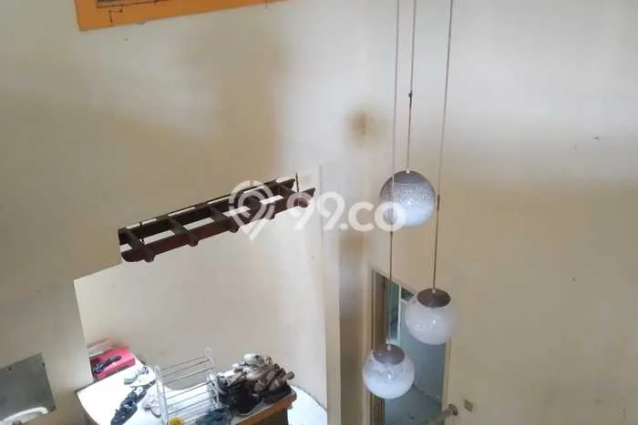 Rumah area Cimahi Tengah, Cimahi, Luas 231m2m² Bangunan 300m2m² Rumah area Cimahi Tengah, Cimahi, Luas 231m2m² Bangunan 300m2m²