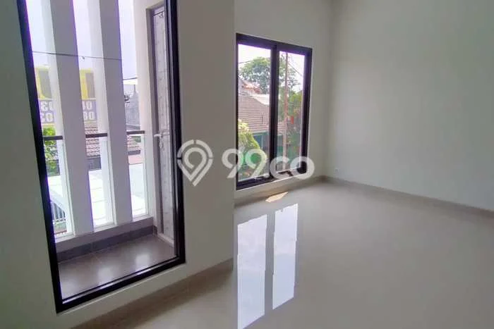 Unit Ruko Dijual di Bandung LT 107m2 & LB 97m2 Unit Ruko Dijual di Bandung LT 107m2 & LB 97m2