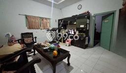Rumah 6 Kamar Tidur Desain Minimalis di Cidadap, Dekat Pusat Kota, Bandung Rumah 6 Kamar Tidur Desain Minimalis di Cidadap, Dekat Pusat Kota, Bandung