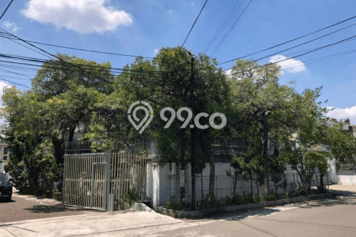 Rumah Mewah Dijual LT 423m2 di Kebon Jeruk, Jakarta Barat Rumah Mewah Dijual LT 423m2 di Kebon Jeruk, Jakarta Barat