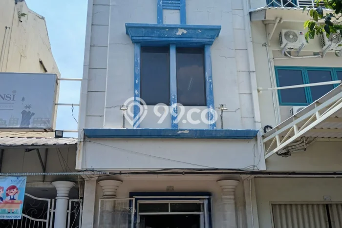 Ruko Bagus Dijual LB 249m2 Lokasi Strategis Jakarta Barat Area Cocok untuk Bisnis Ruko Bagus Dijual LB 249m2 Lokasi Strategis Jakarta Barat Area Cocok untuk Bisnis