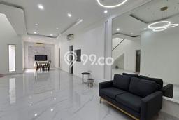 Rumah Elit LB 250m2 Siap Huni Desain Elegan di Gading Serpong The Spring, Tangerang Rumah Elit LB 250m2 Siap Huni Desain Elegan di Gading Serpong The Spring, Tangerang