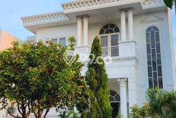 Jual Rumah Mewah Megah Dengan View Cantik di Pakuwon Indah, Surabaya Jual Rumah Mewah Megah Dengan View Cantik di Pakuwon Indah, Surabaya