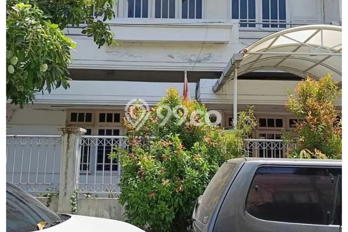 Dijual Hunian Rumah Nyaman 12 Kamar di Kutisari, Surabaya Dijual Hunian Rumah Nyaman 12 Kamar di Kutisari, Surabaya