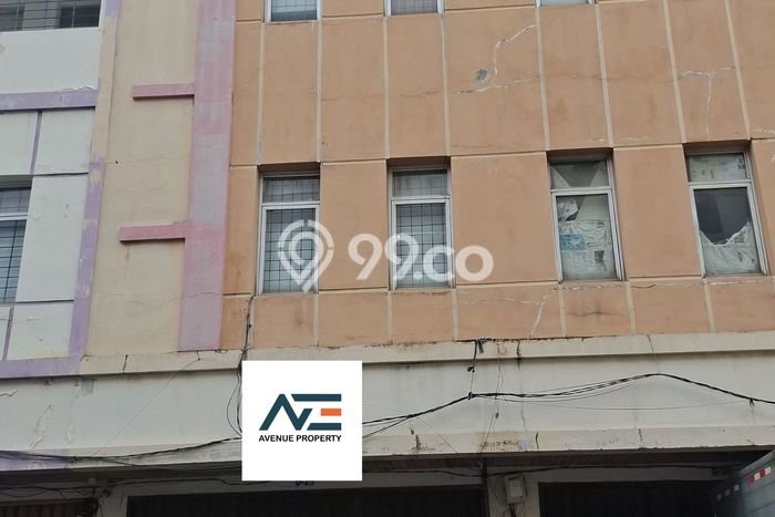 AREA TERBAIK! Ruko di , Luas 201m2m², Area Komersial AREA TERBAIK! Ruko di , Luas 201m2m², Area Komersial
