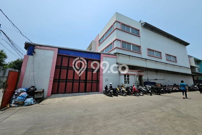 Unit Gudang Dijual di Jakarta Utara LT 480m2 & LB 1200m2 Unit Gudang Dijual di Jakarta Utara LT 480m2 & LB 1200m2