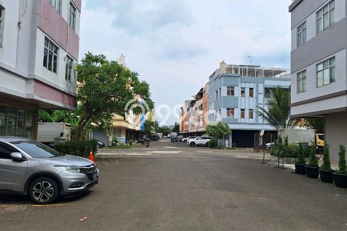 AREA TERBAIK! Ruko di , Luas 201m2m², Area Komersial AREA TERBAIK! Ruko di , Luas 201m2m², Area Komersial