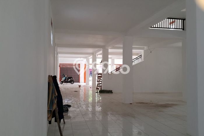 Area Ramai! Ruko Dijual di Kertosono untuk Bisnis Luas Bangunan 376m2 Area Ramai! Ruko Dijual di Kertosono untuk Bisnis Luas Bangunan 376m2