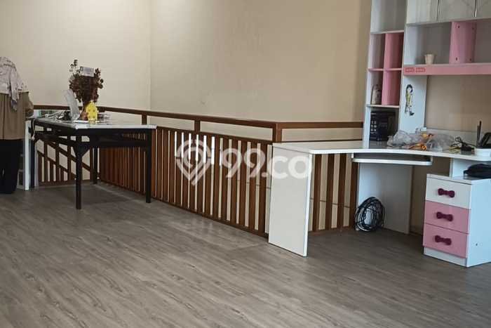 Rumah Elit LB 300m2 Siap Pakai Desain Elegan di Pulomas, Jakarta Timur Rumah Elit LB 300m2 Siap Pakai Desain Elegan di Pulomas, Jakarta Timur