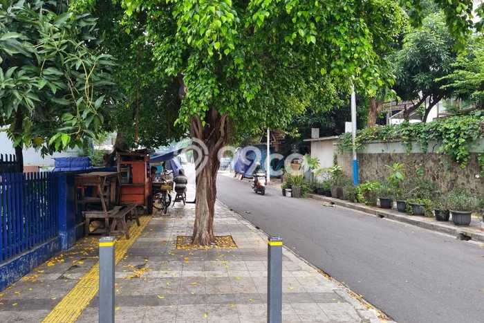 Gudang Area Strategis Kawasan , Luas 800m2m², Akses Strategis Gudang Area Strategis Kawasan , Luas 800m2m², Akses Strategis