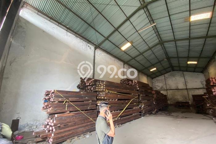 Gudang Bagus LT 365m2 LB 285m2 Dijual di Asemrowo Surabaya Gudang Bagus LT 365m2 LB 285m2 Dijual di Asemrowo Surabaya