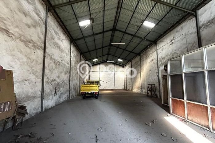 Paling Diincar! Gudang Dijual di Margomulyo Harga Kompetitif Paling Diincar! Gudang Dijual di Margomulyo Harga Kompetitif