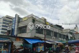 Unit Ruko disewakan di Jatinegara Jakarta Timur dengan LT 202m2 / LB 400m2 Unit Ruko disewakan di Jatinegara Jakarta Timur dengan LT 202m2 / LB 400m2