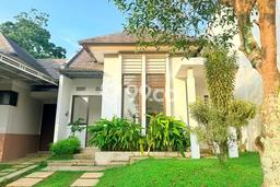 Rumah Luas Asri 2 KT Siap Pakai di Sentul City Bogor Rumah Luas Asri 2 KT Siap Pakai di Sentul City Bogor