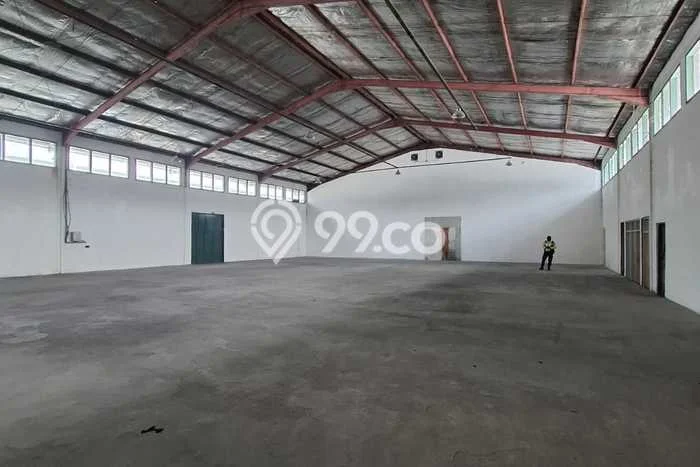 Gudang untuk Disewa di Pusat Bandung Luas Bangunan 630m2 Gudang untuk Disewa di Pusat Bandung Luas Bangunan 630m2