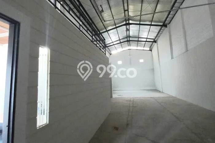 AREA BERKEMBANG! Gudang Disewakan di Kutawaringin, Luas 240m2m², Siap Bisnis AREA BERKEMBANG! Gudang Disewakan di Kutawaringin, Luas 240m2m², Siap Bisnis