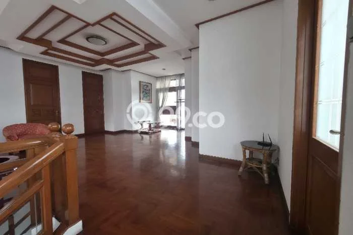 Disewakan! Rumah 4 Kamar Tidur &
5 Kamar Mandi di Setra Sari, Bandung Disewakan! Rumah 4 Kamar Tidur &
5 Kamar Mandi di Setra Sari, Bandung