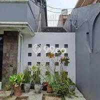 For Sale! Premium House LT 325m2 Desain Elegan di Surya Sumantri For Sale! Premium House LT 325m2 Desain Elegan di Surya Sumantri
