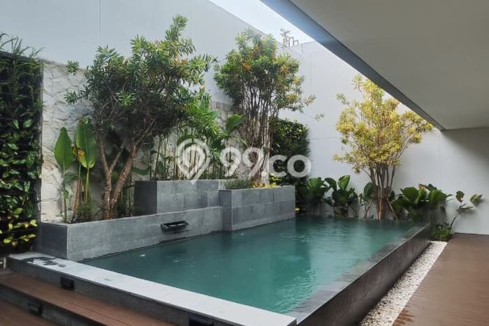 Dijual Murah Rumah dengan 5 Kamar Tidur dan 4 Kamar Mandi di Kawasan Gedebage, Bandung Dijual Murah Rumah dengan 5 Kamar Tidur dan 4 Kamar Mandi di Kawasan Gedebage, Bandung